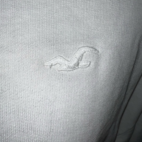 Hollister Full Zip Cropped Eyelet Hood Hoodie - Picture 5 of 11